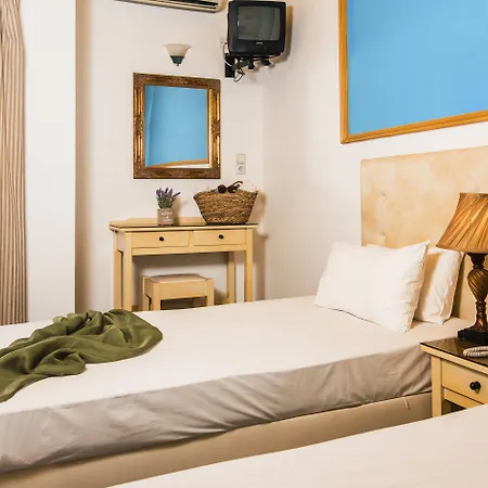 Yiannis Manos Apartmanhotel Mália