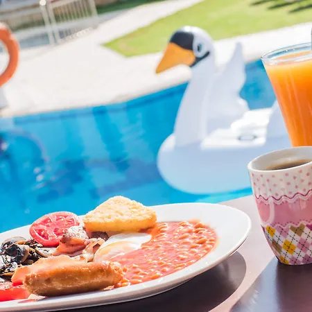 Apartmanhotel Yiannis Manos Mália