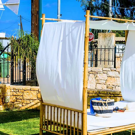 Yiannis Manos 3* Mália